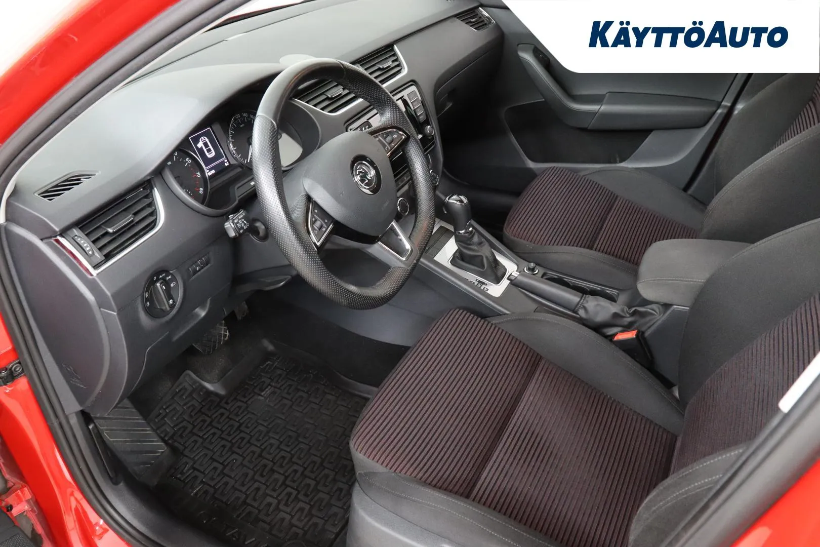 SKODA Octavia MMO-466 carousel image