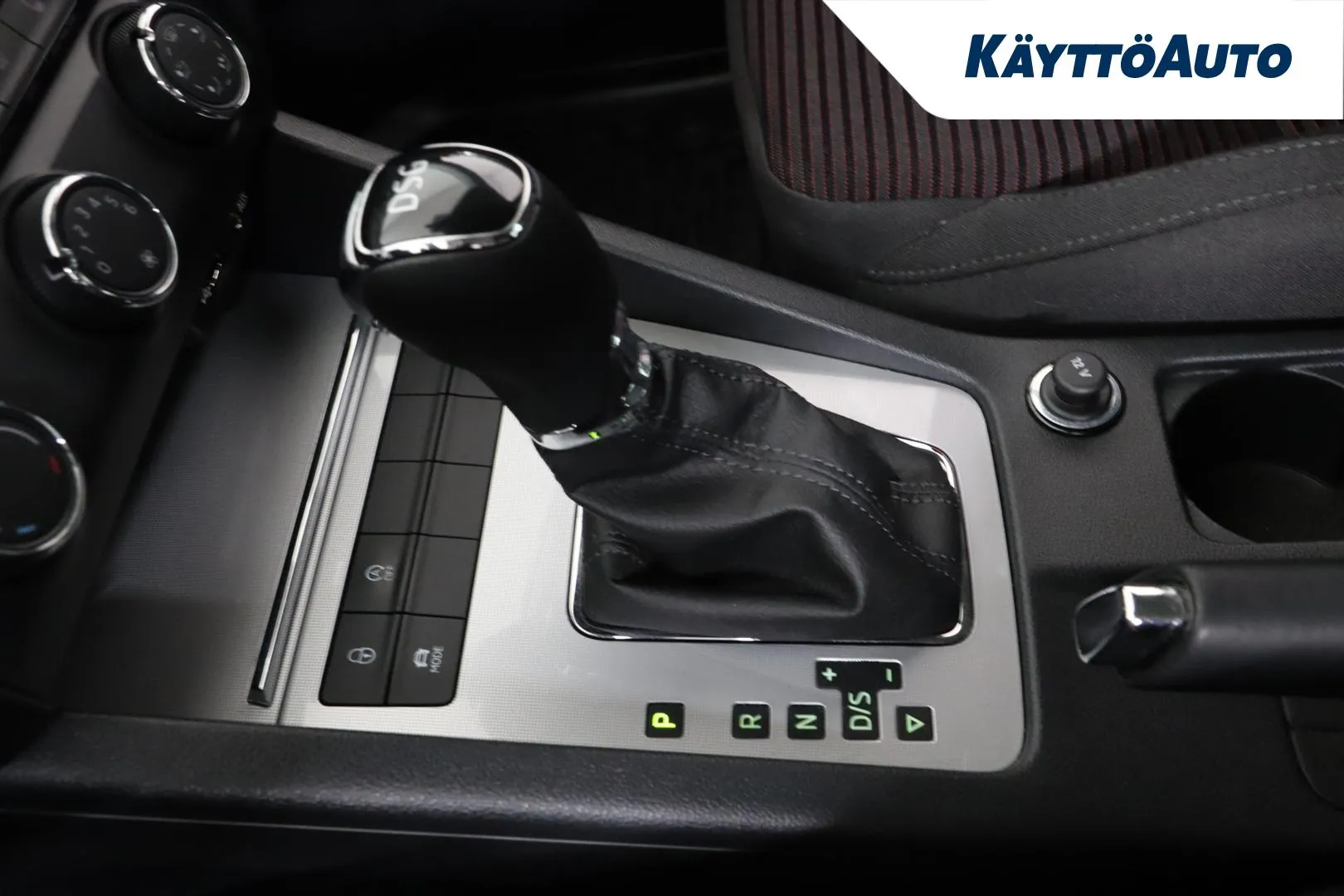 SKODA Octavia MMO-466 carousel image