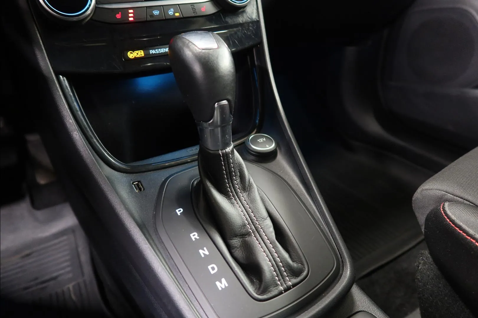 FORD Puma ZNV-885 carousel image