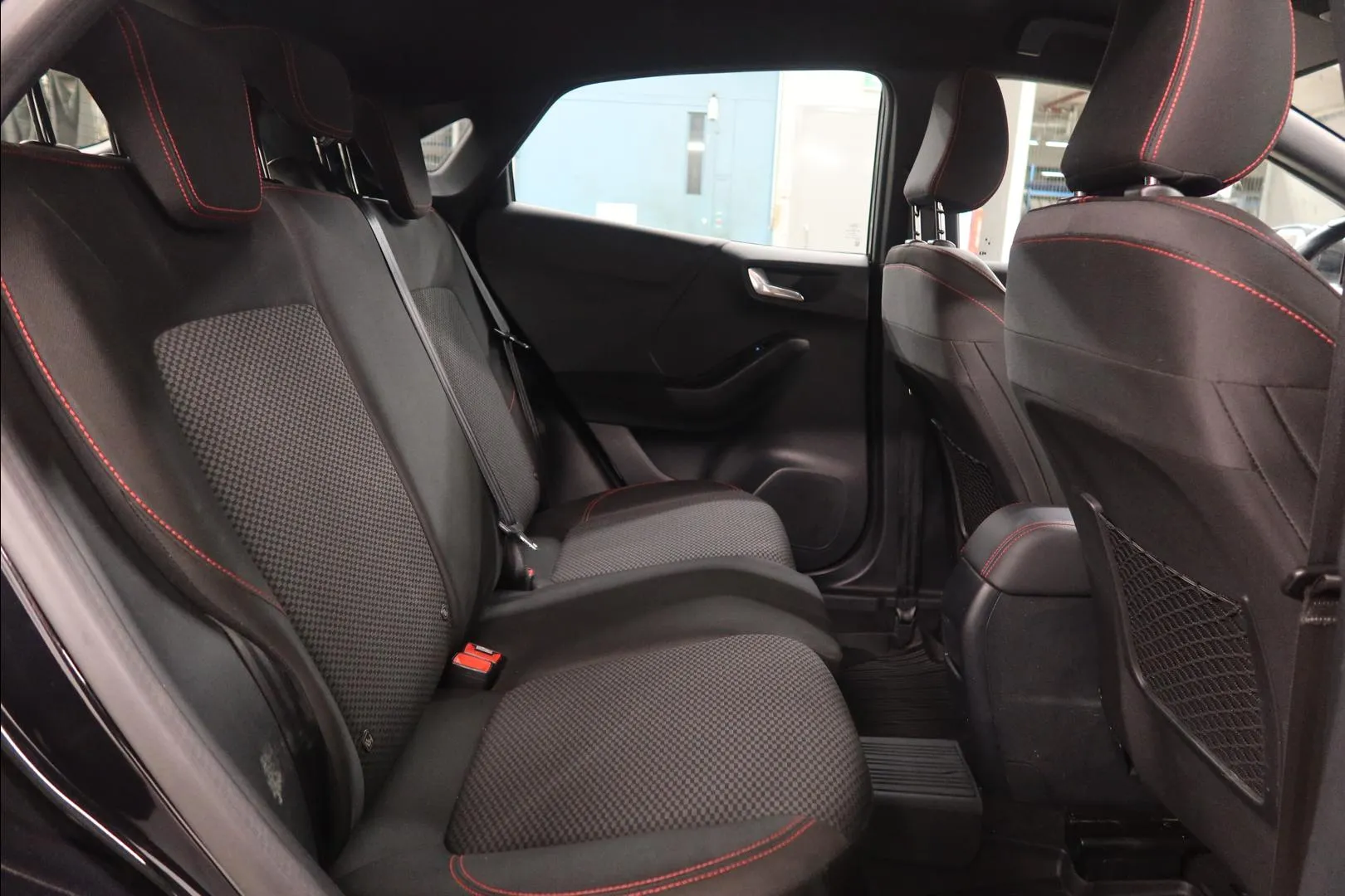 FORD Puma ZNV-885 carousel image