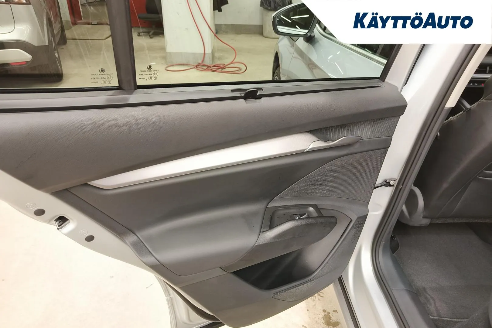 Skoda Enyaq JOM-793 carousel image