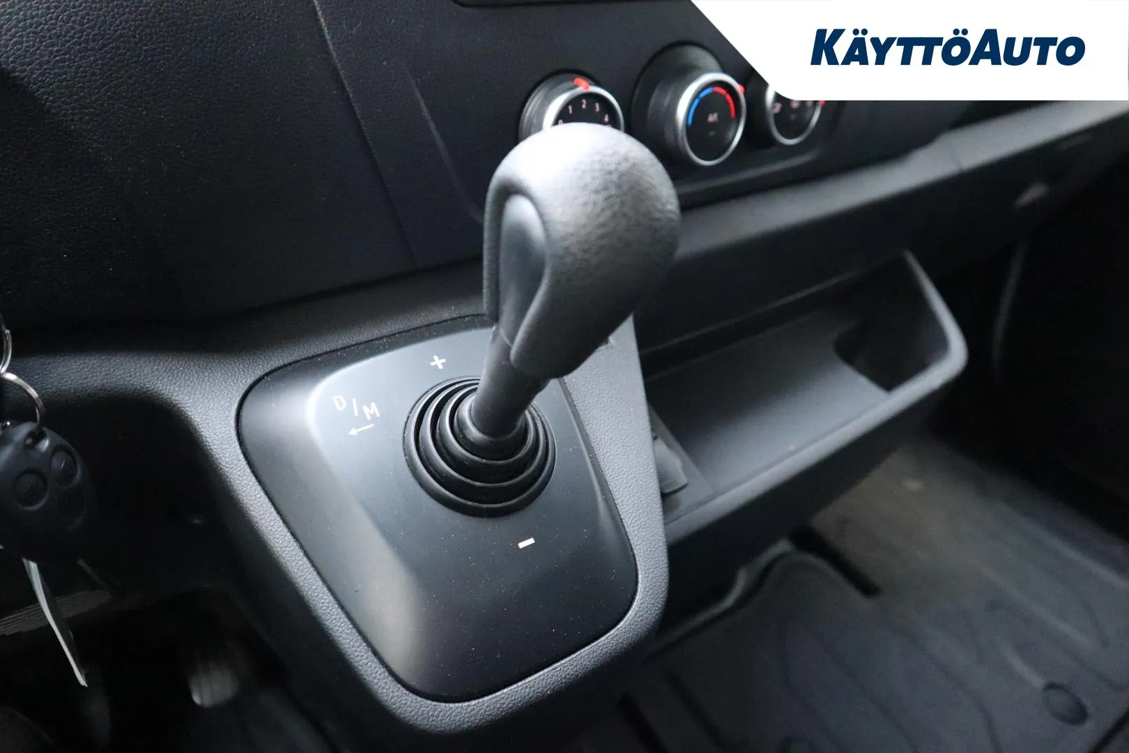 Opel Movano JMB-790 carousel image