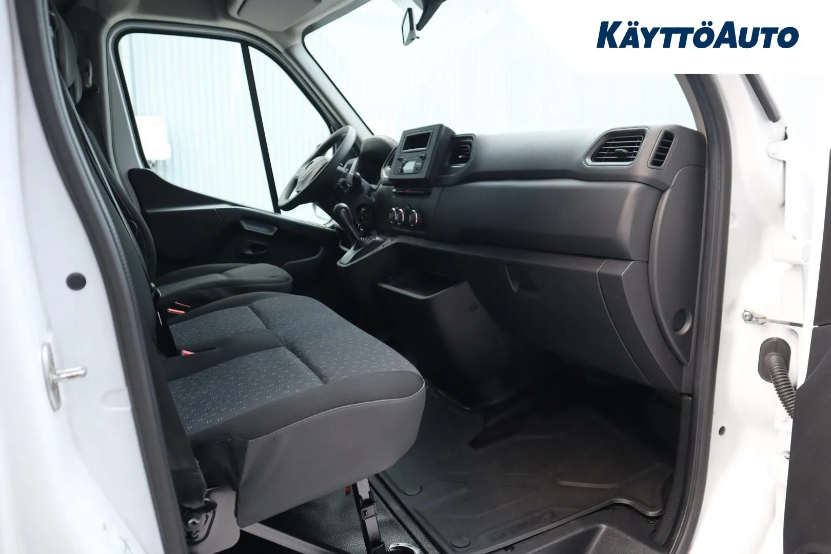 Opel Movano JMB-790 carousel image