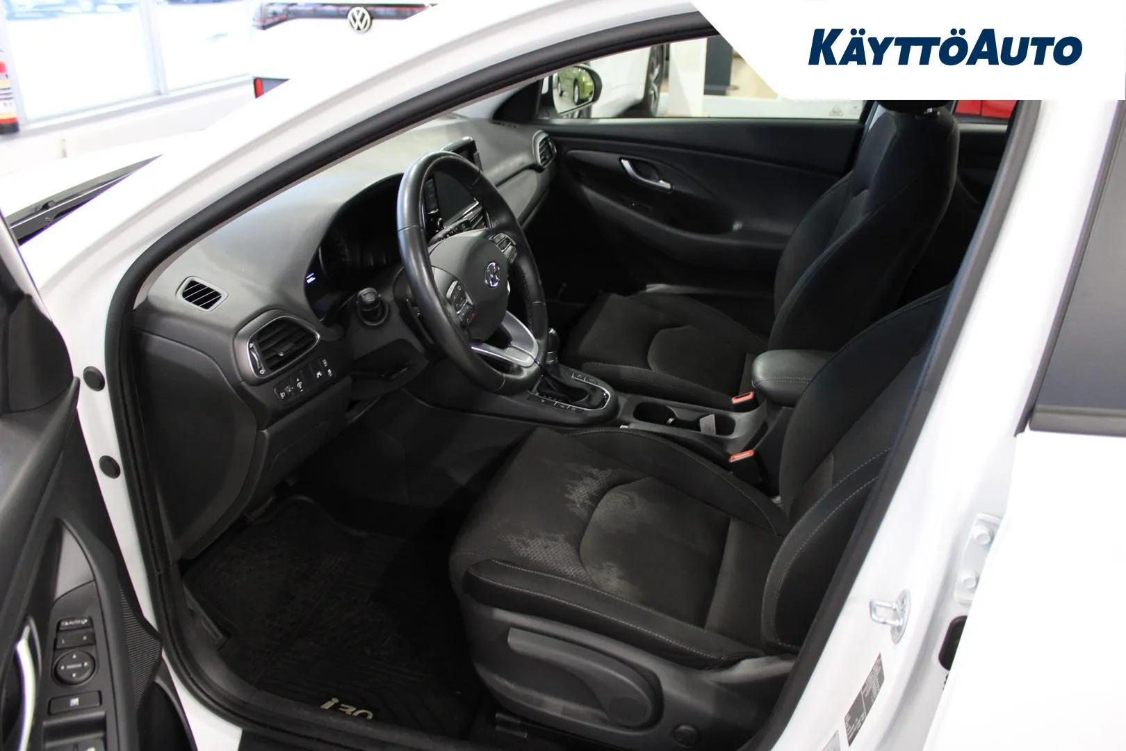 HYUNDAI i30 Wagon YJA-257 carousel image