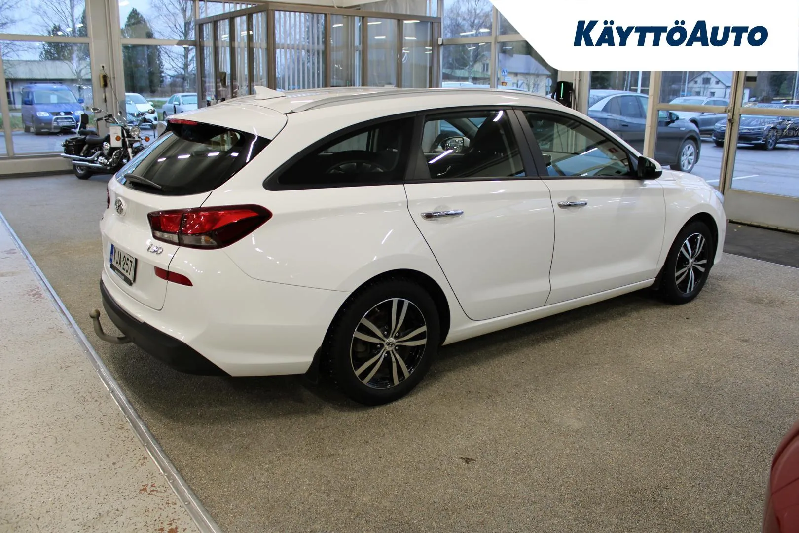HYUNDAI i30 Wagon YJA-257 carousel image