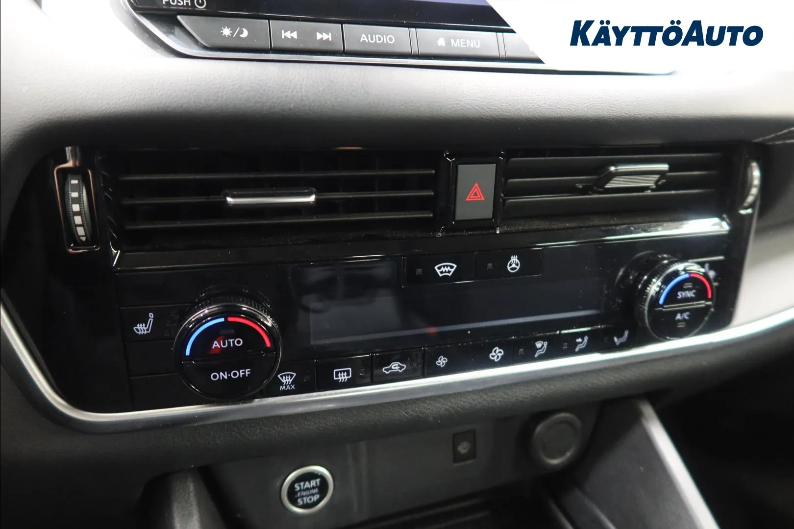 Nissan Qashqai NNR-836 carousel image