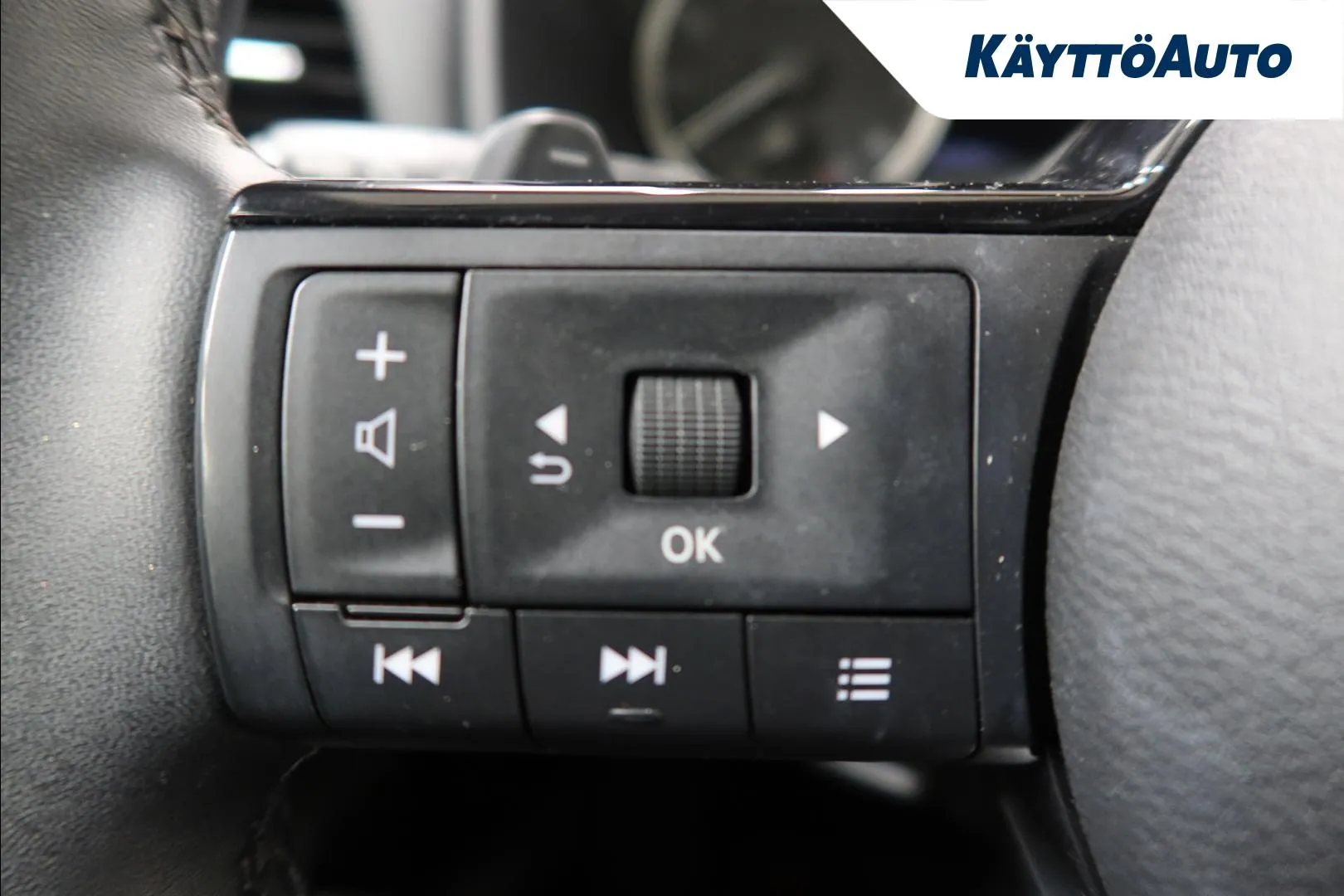 Nissan Qashqai NNR-836 carousel image