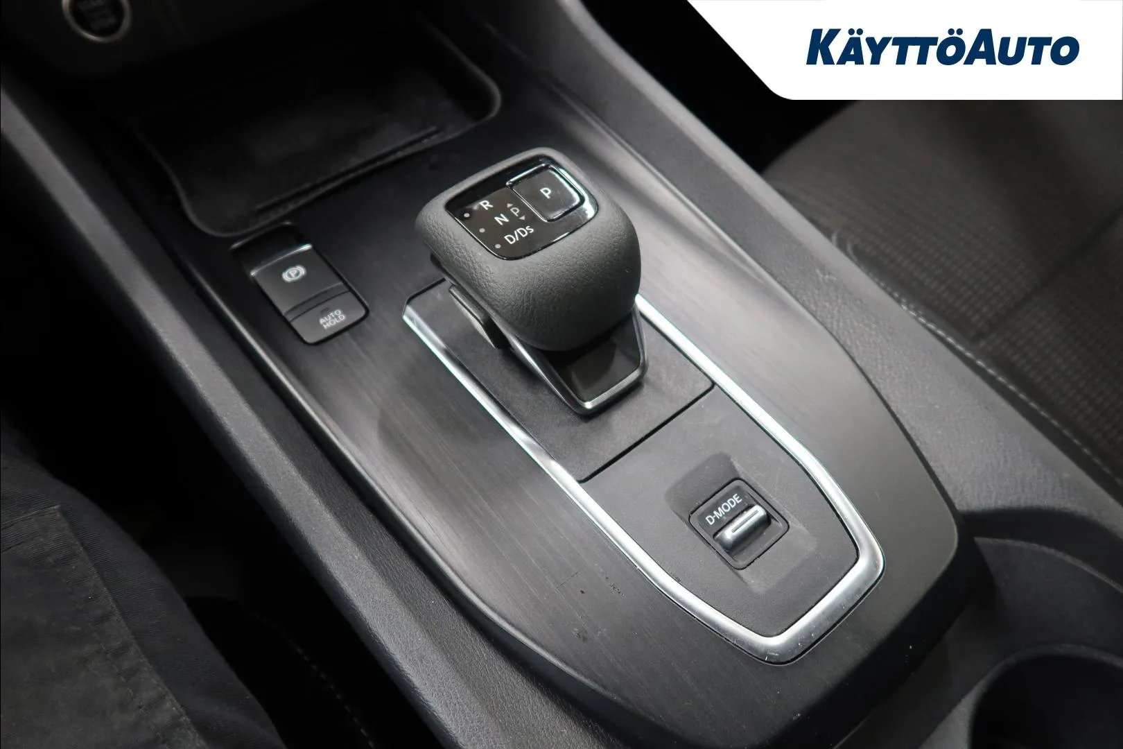 Nissan Qashqai NNR-836 carousel image