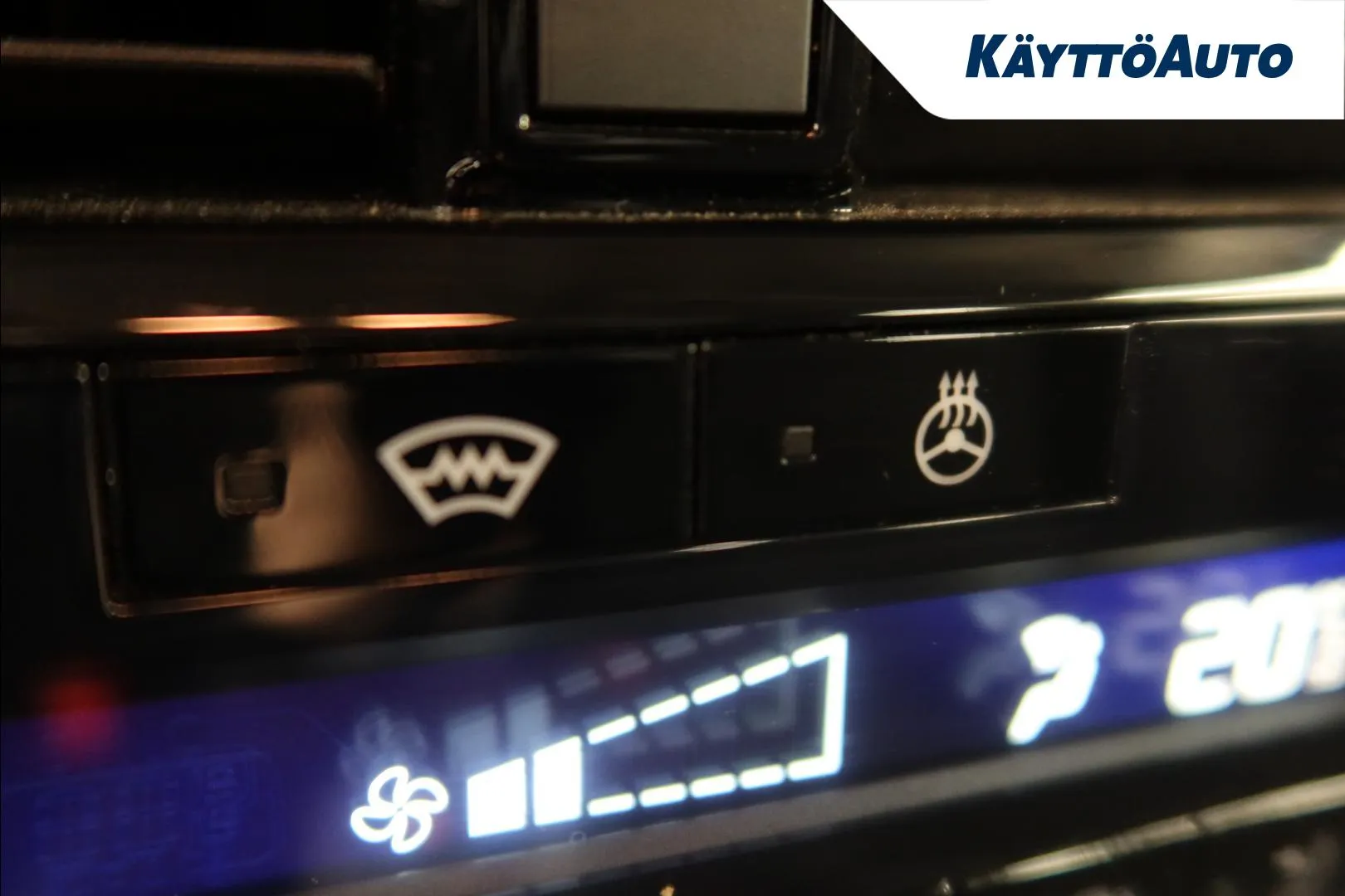 Nissan Qashqai NNR-836 carousel image