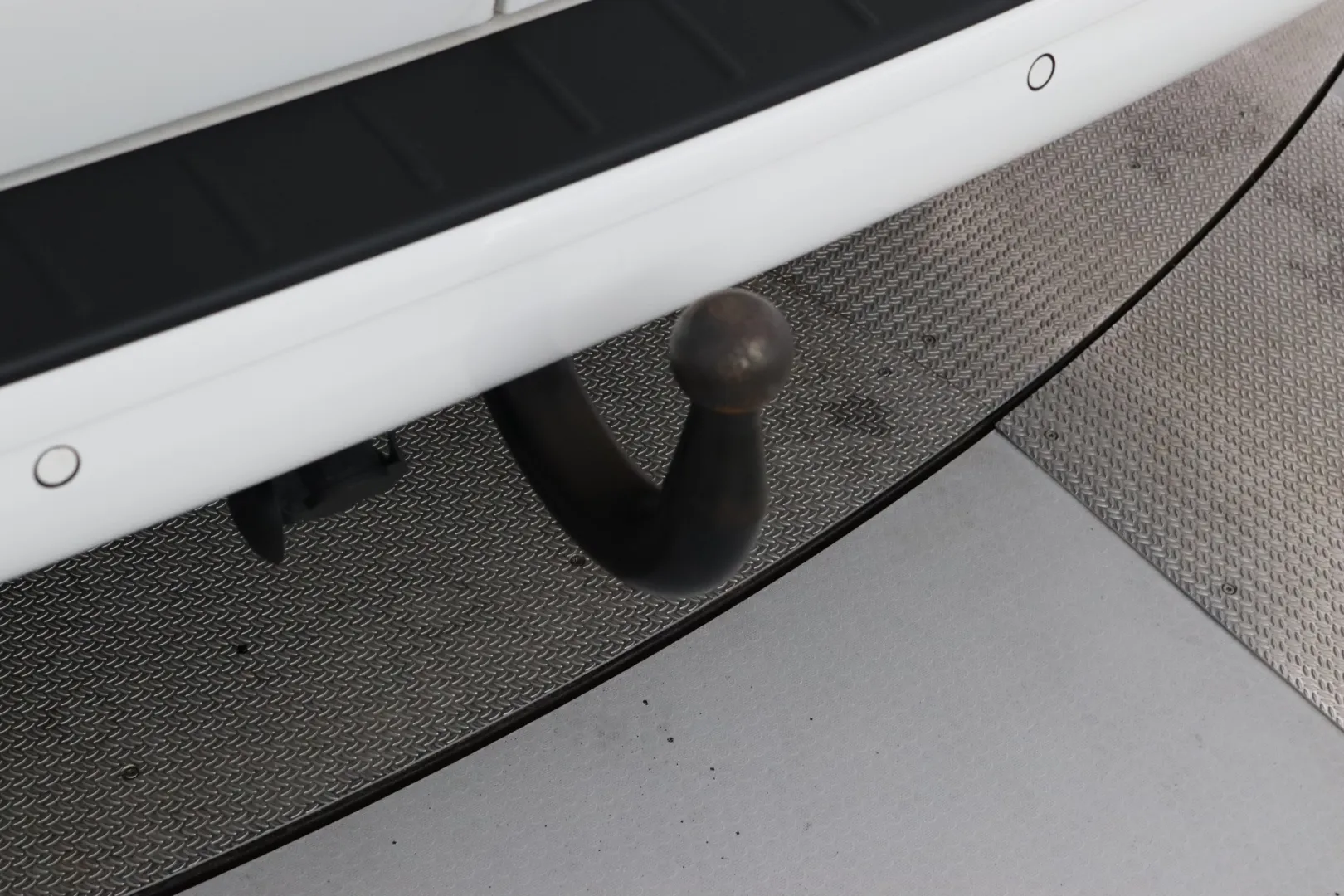 VOLKSWAGEN Transporter KTK-249 carousel image