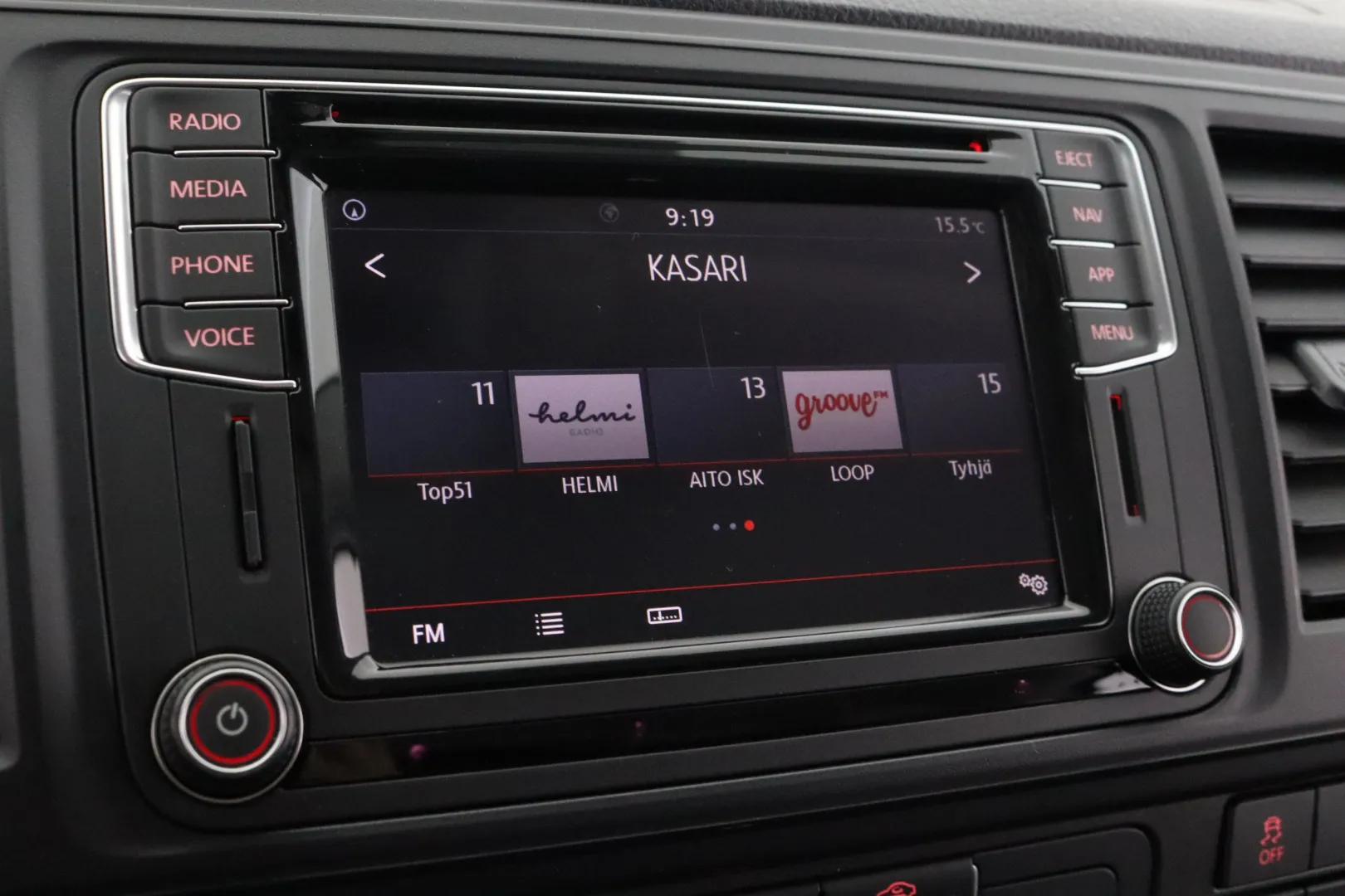 VOLKSWAGEN Transporter KTK-249 carousel image