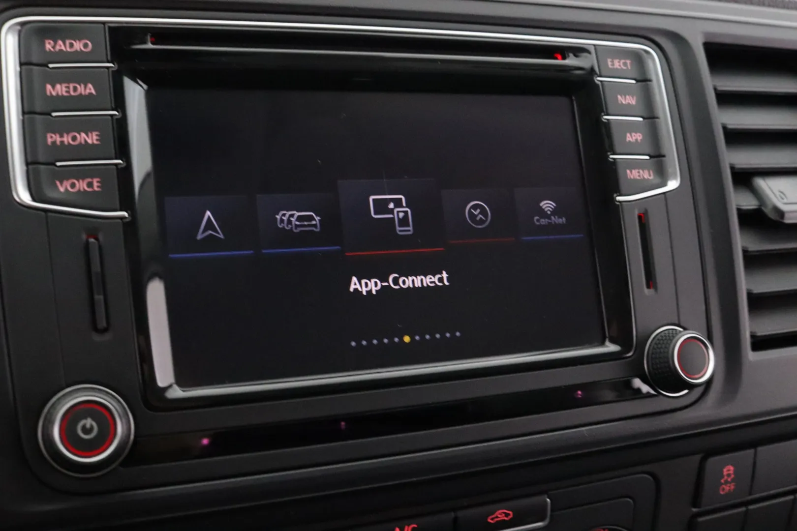 VOLKSWAGEN Transporter KTK-249 carousel image