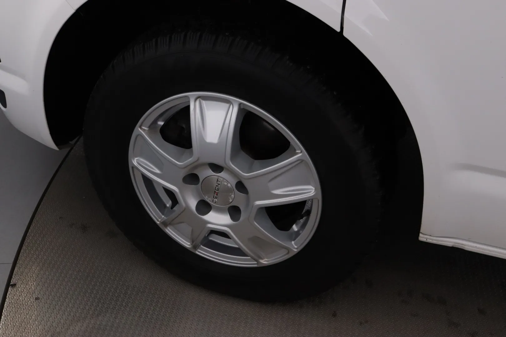 VOLKSWAGEN Transporter KTK-249 carousel image