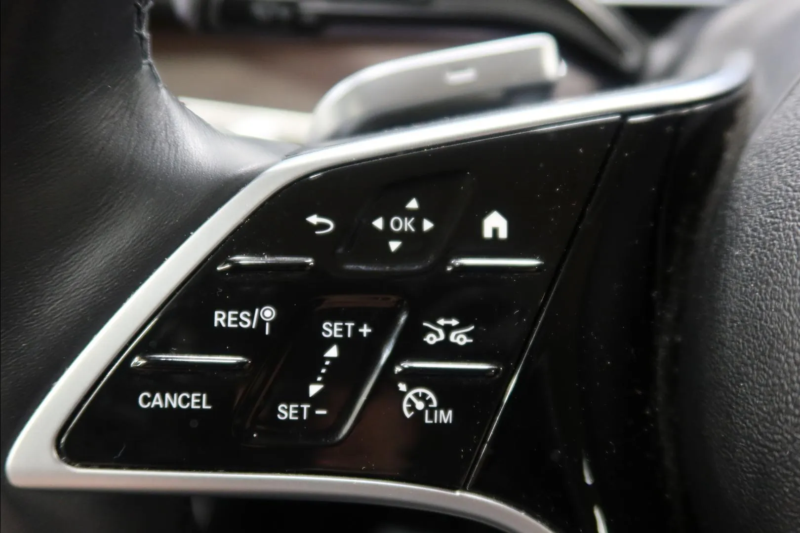 MERCEDES-BENZ GLE FSE-236 carousel image