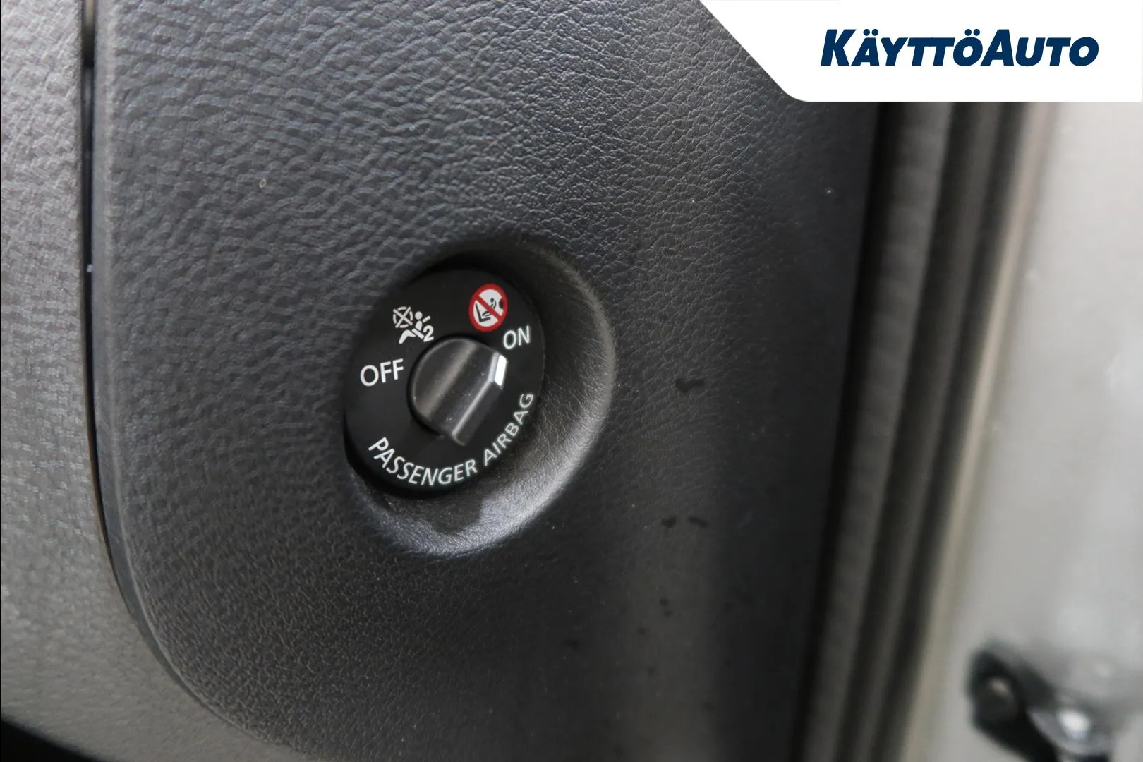 Nissan Qashqai RVV-568 carousel image