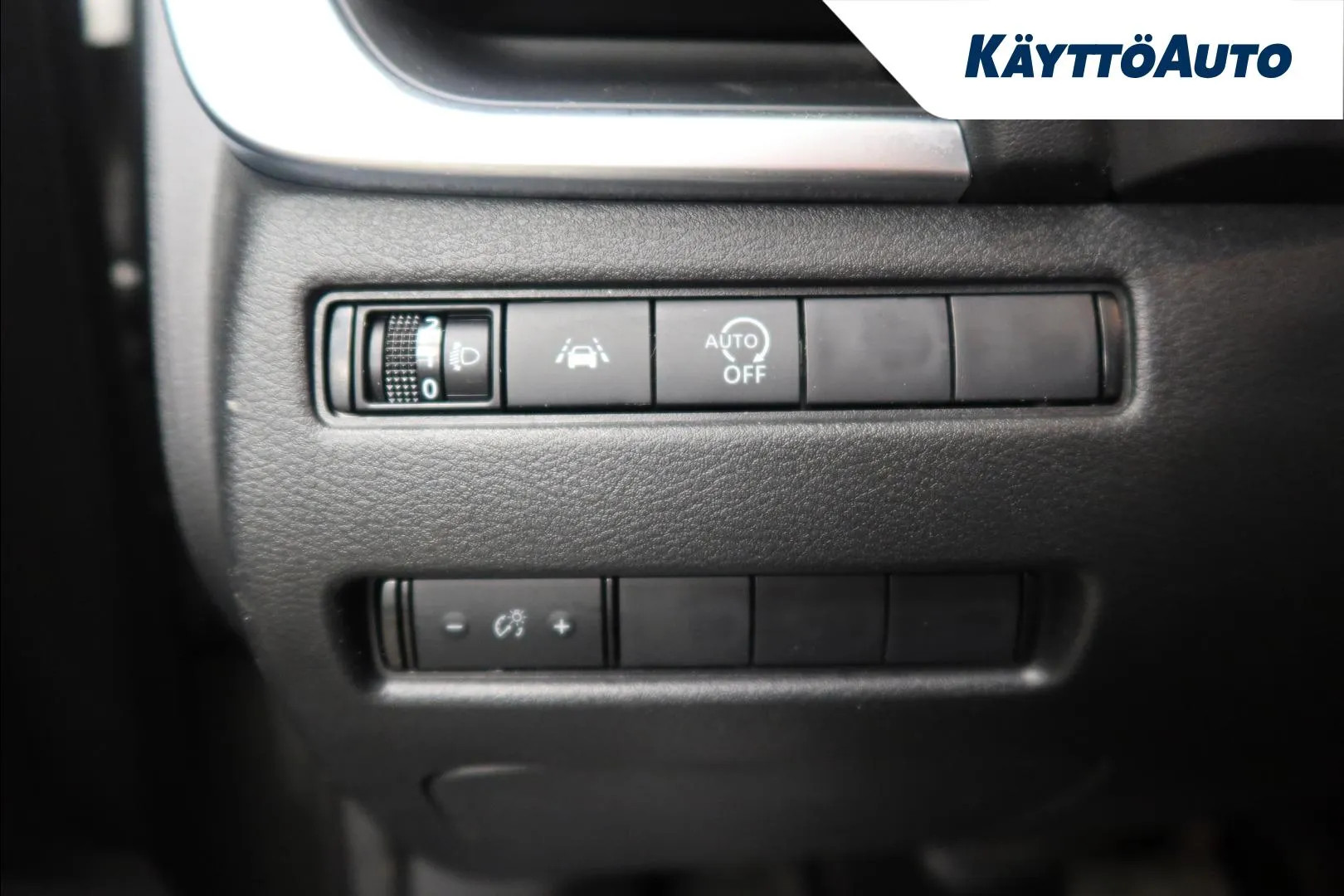 Nissan Qashqai RVV-568 carousel image