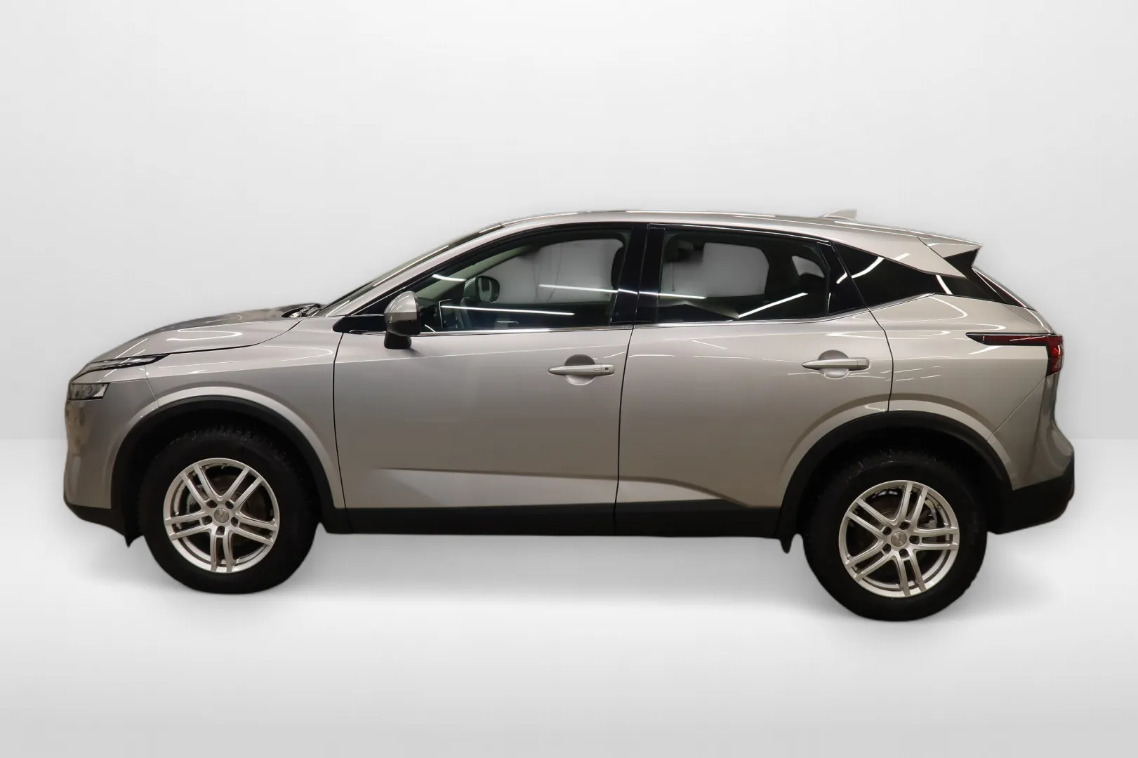 Nissan Qashqai RVV-568 carousel image