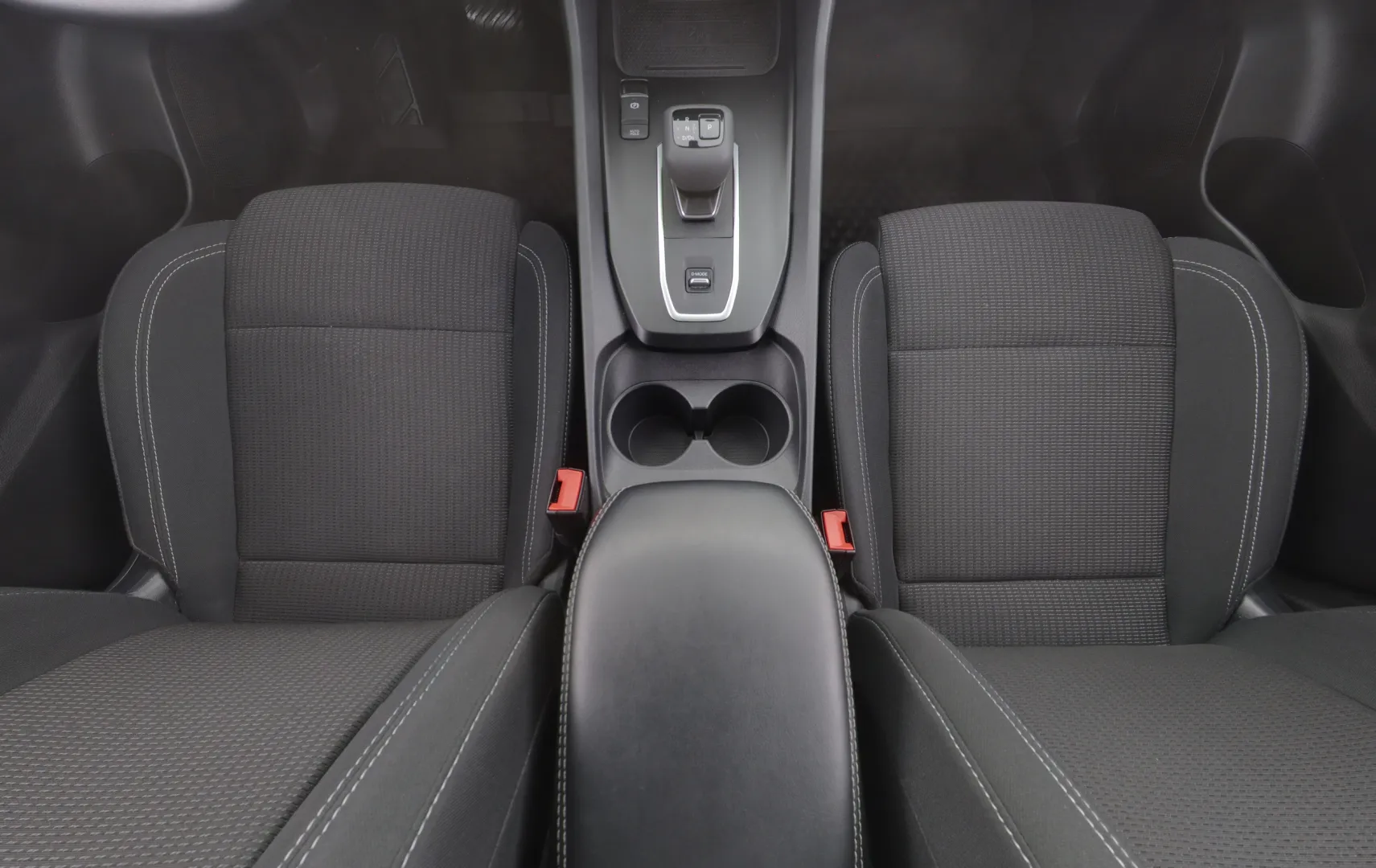 NISSAN Qashqai RVZ-446 carousel image