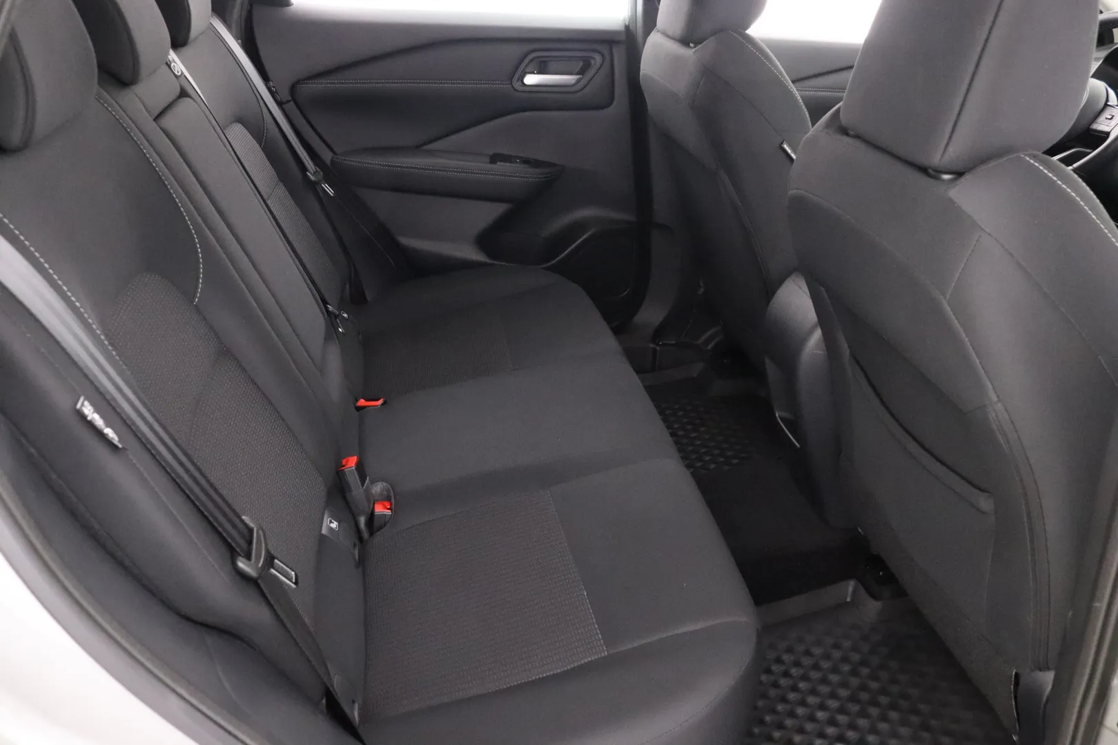 NISSAN Qashqai RVZ-446 carousel image