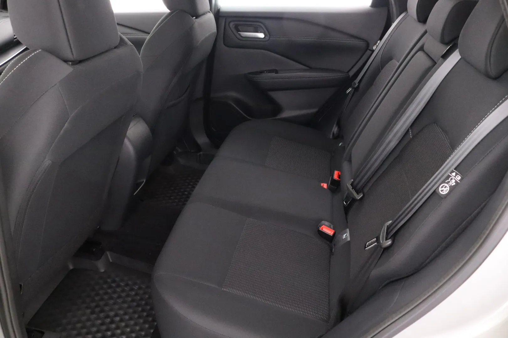 NISSAN Qashqai RVZ-446 carousel image