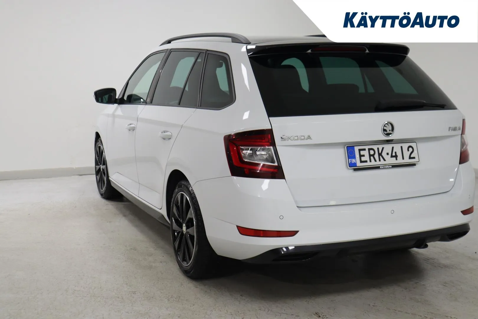 Skoda Fabia ERK-412 carousel image