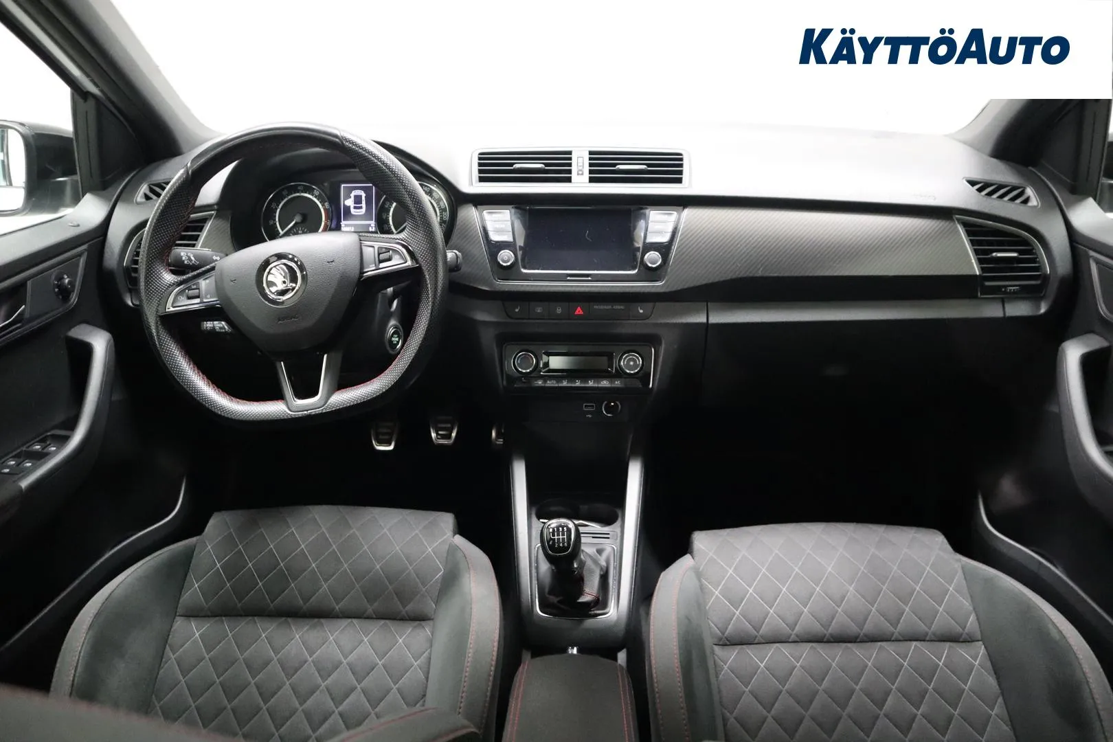 Skoda Fabia ERK-412 carousel image