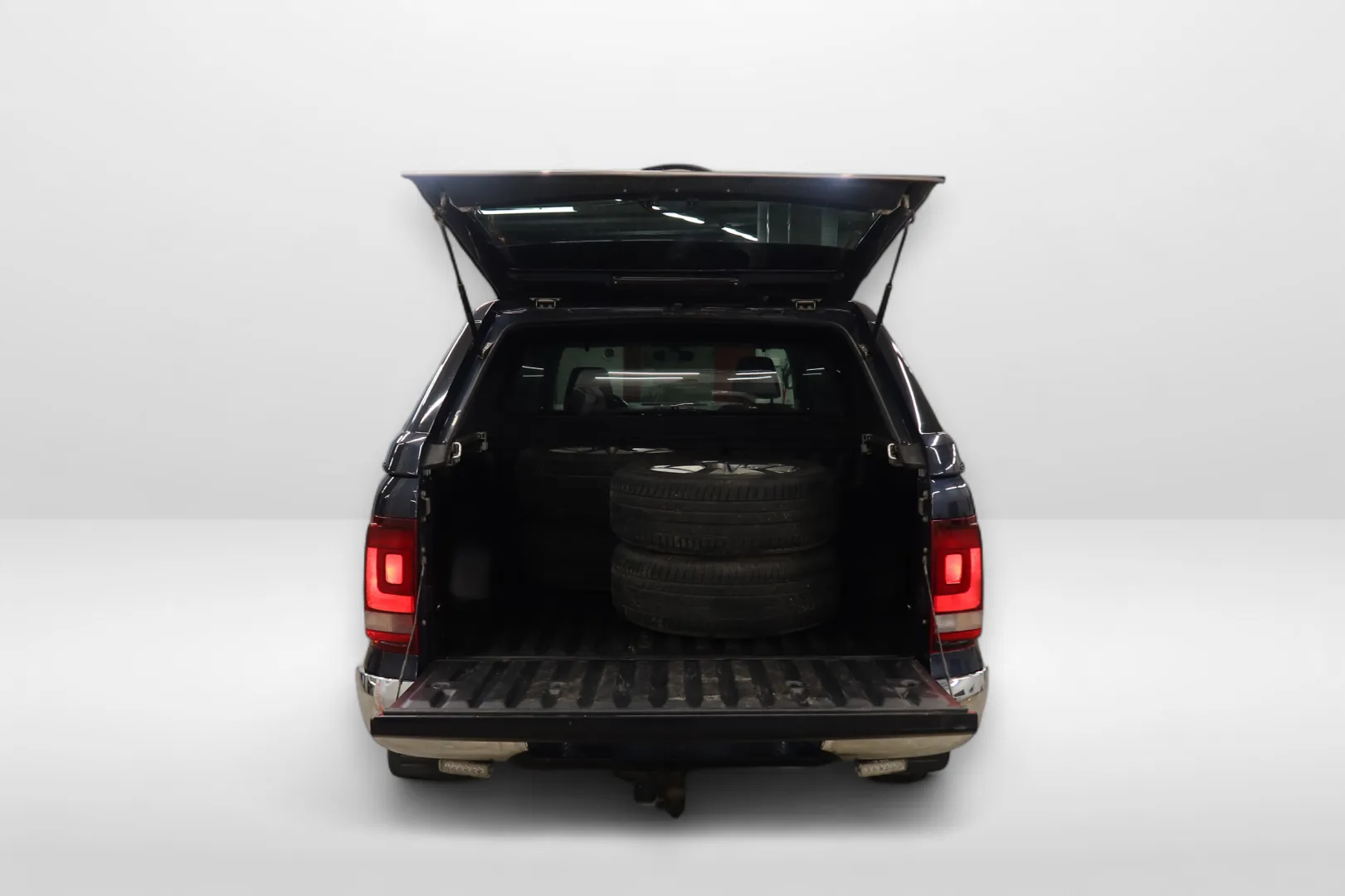 VOLKSWAGEN Amarok MMV-795 carousel image