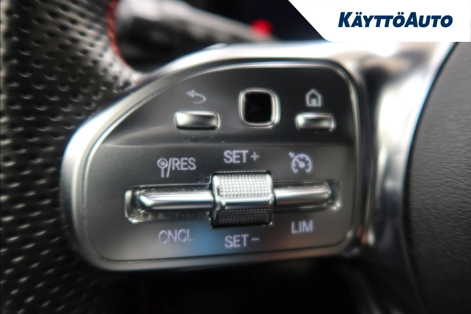 Mercedes-Benz CLA LVP-376 carousel image