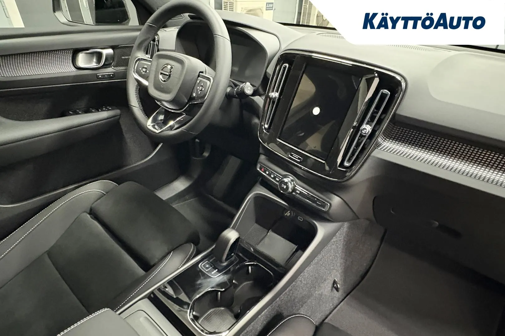 Volvo EX40 KXL-408 carousel image