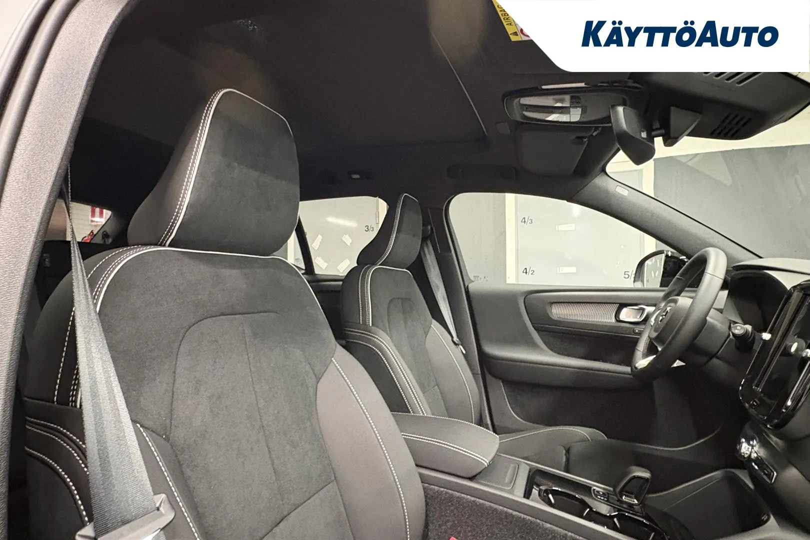 Volvo EX40 KXL-408 carousel image