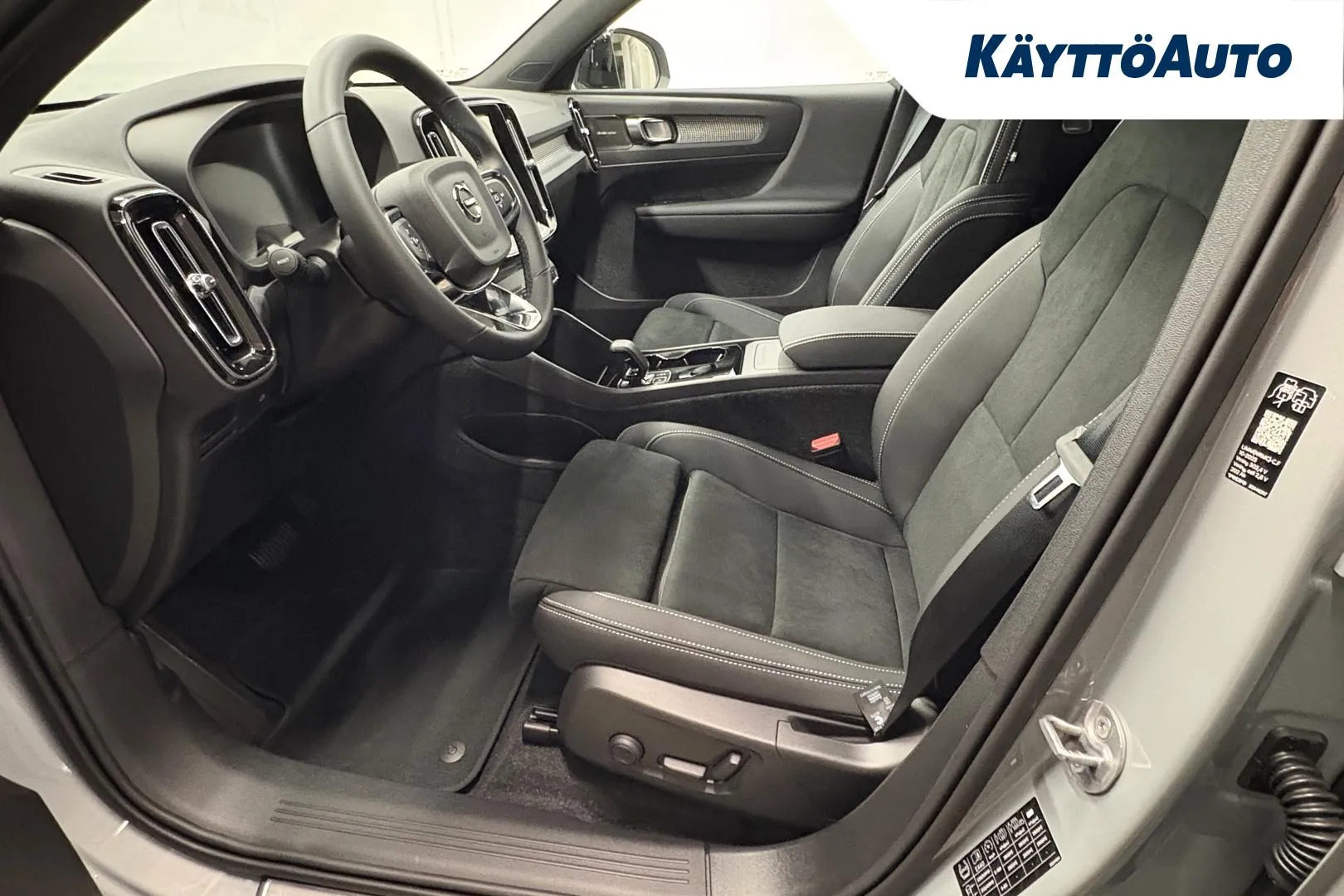 Volvo EX40 KXL-408 carousel image