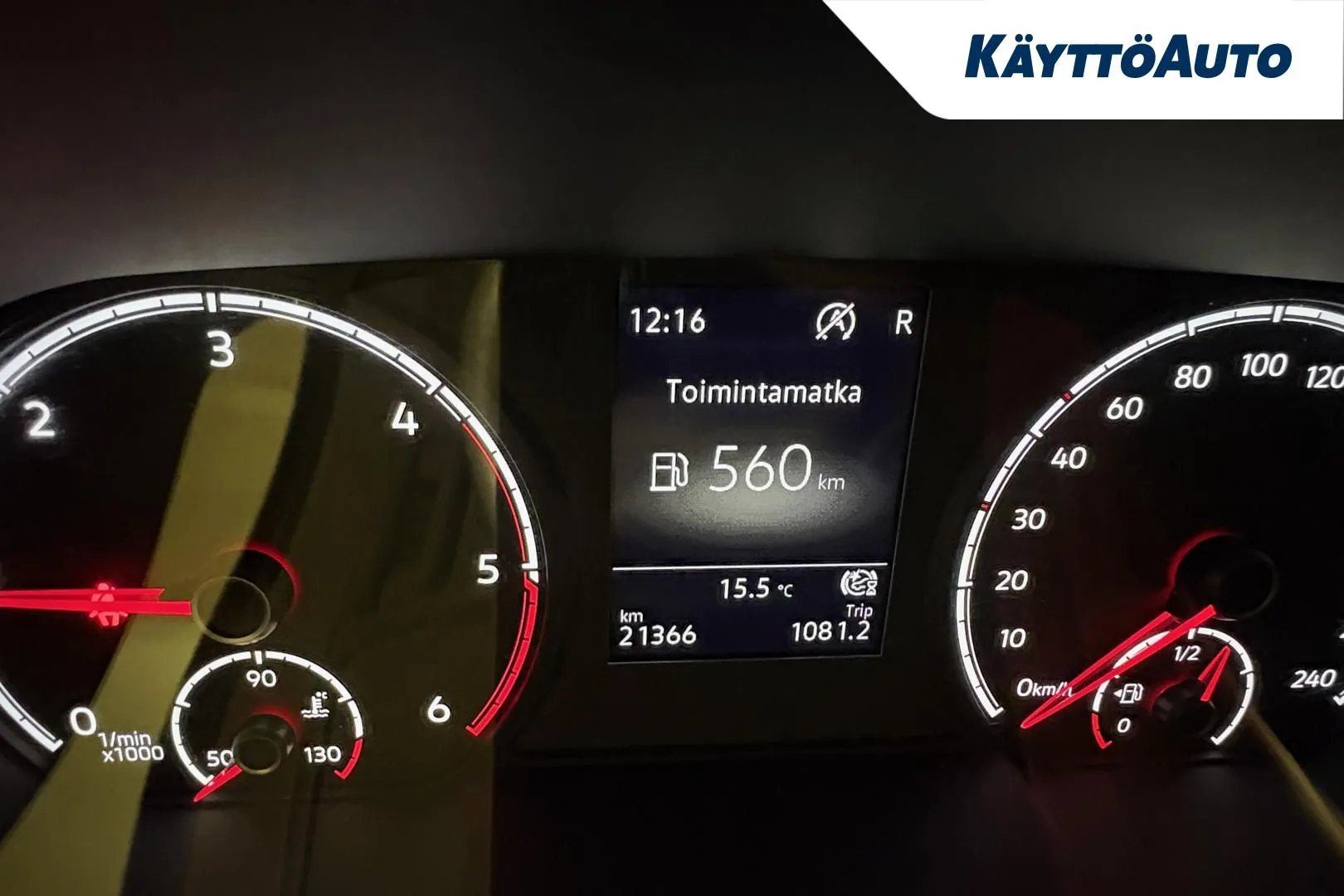 VOLKSWAGEN Caddy RUM-324 carousel image