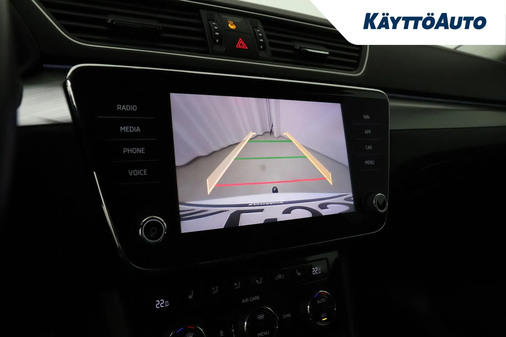 SKODA Superb NKZ-338 carousel image