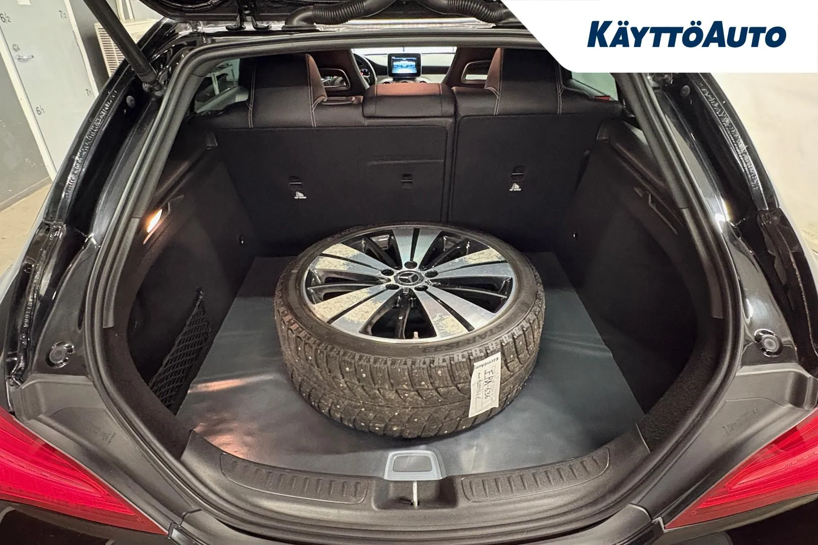 MERCEDES-BENZ CLA FRA-636 carousel image