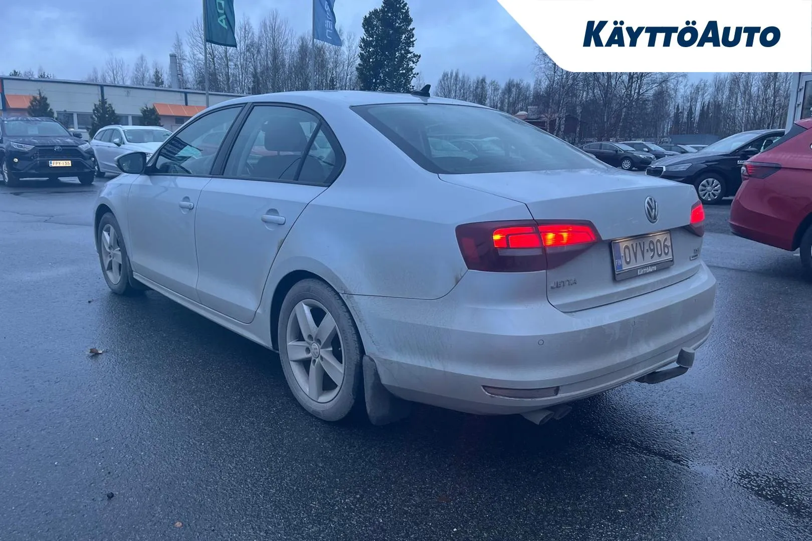 VOLKSWAGEN Jetta OVV-906 carousel image