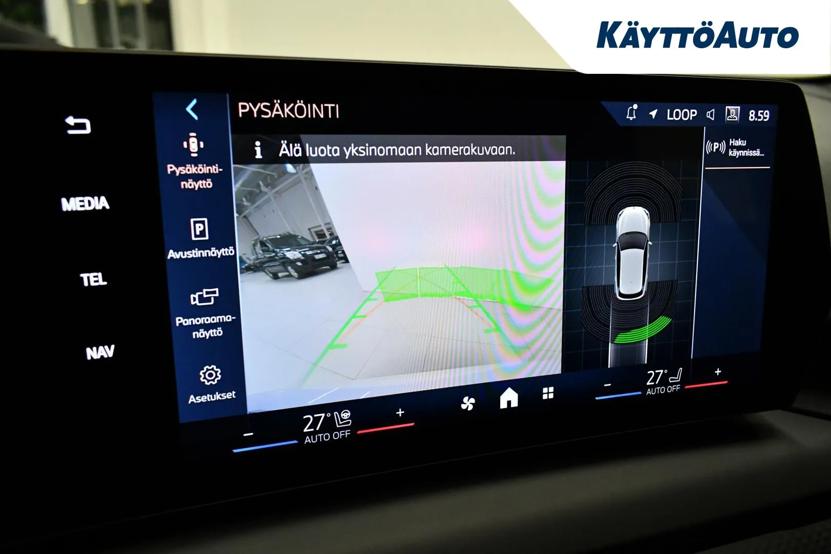 BMW 81G KXN-584 carousel image