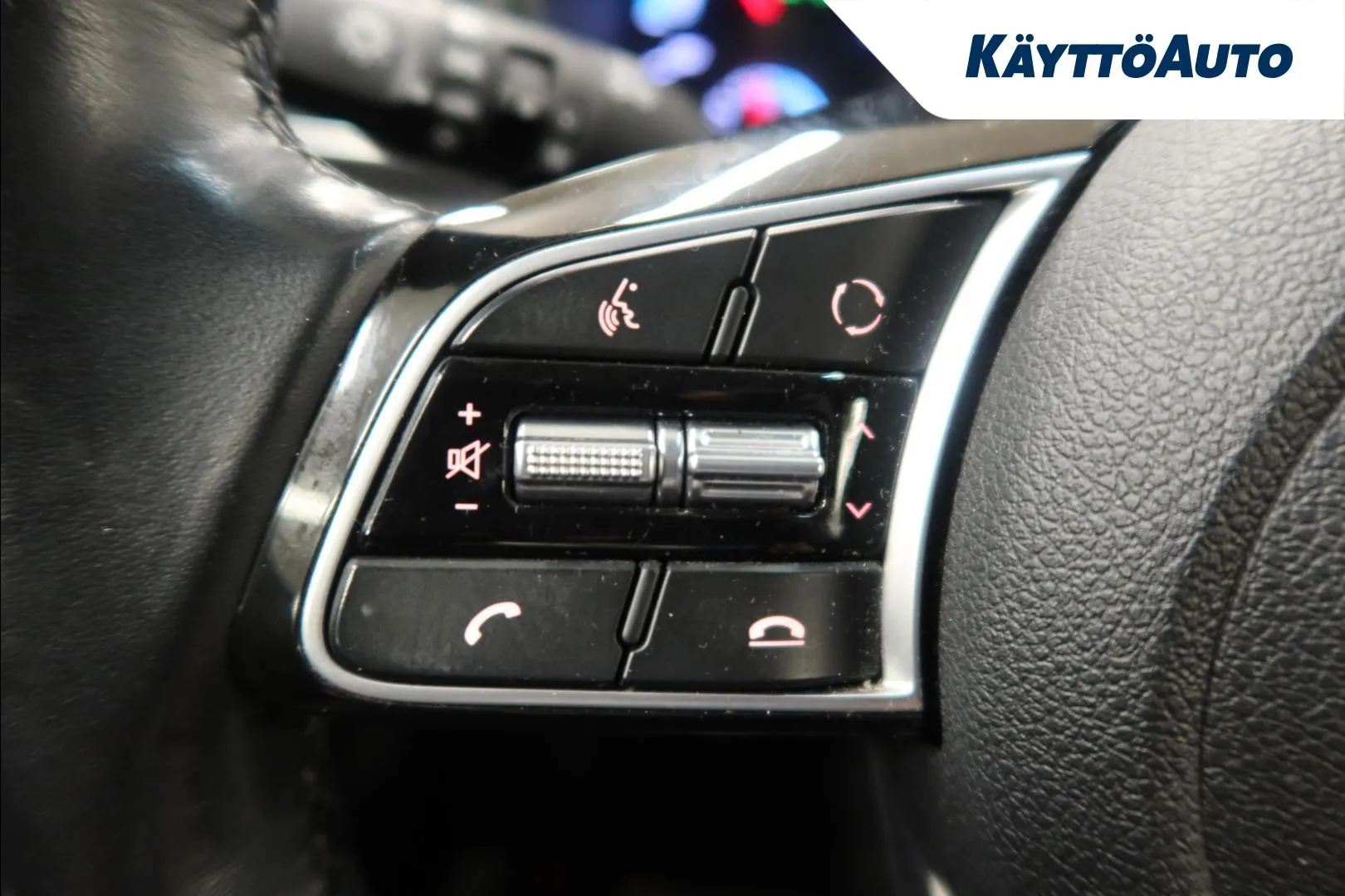 Kia Optima EUN-421 carousel image