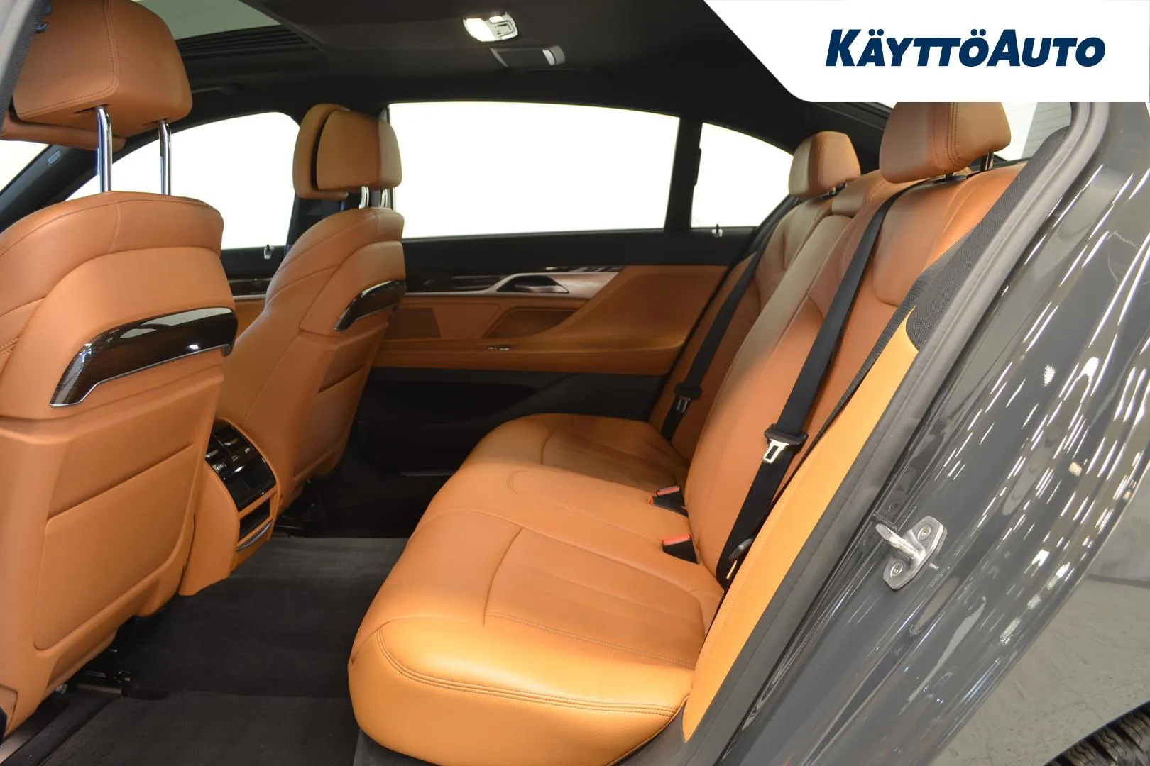 BMW 745 CMK-504 carousel image