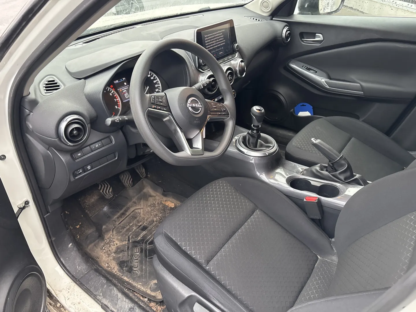 NISSAN Juke OZZ-675 carousel image