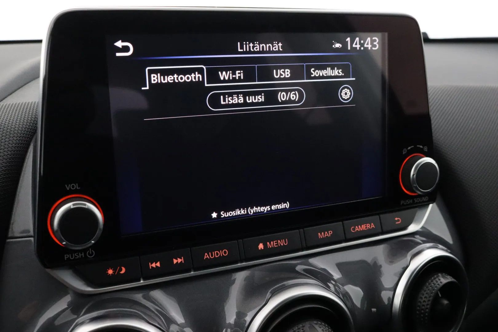 NISSAN Juke OZZ-675 carousel image