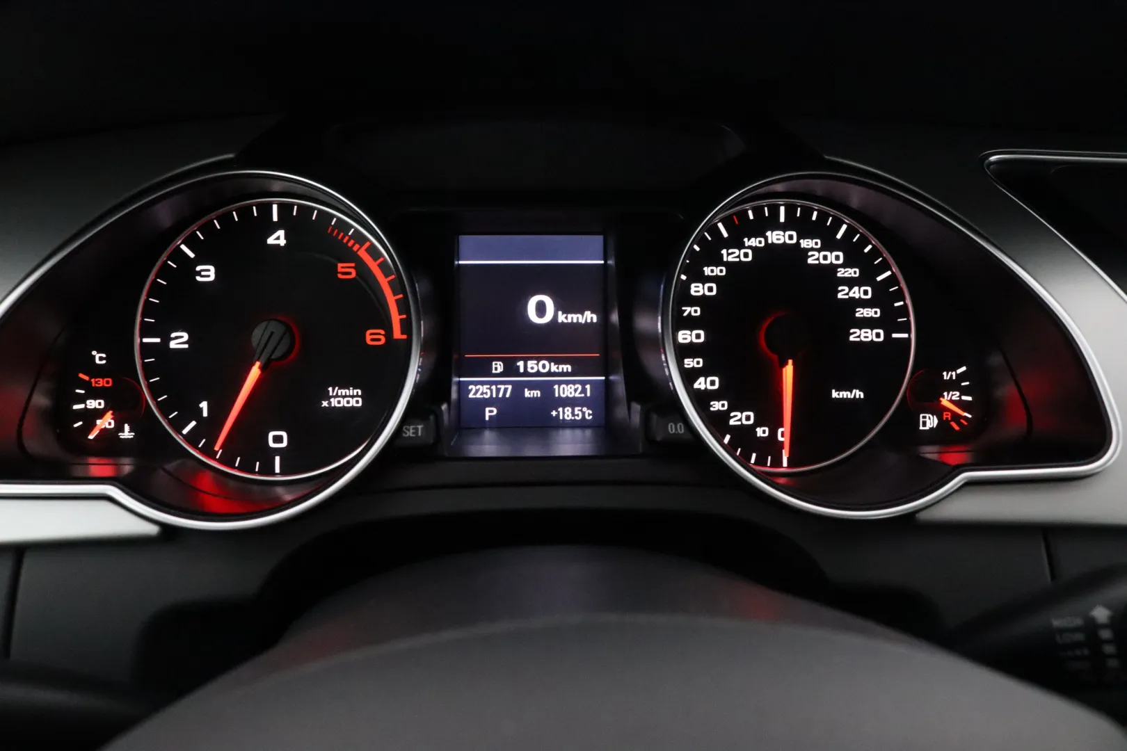 AUDI A5 OOZ-217 carousel image