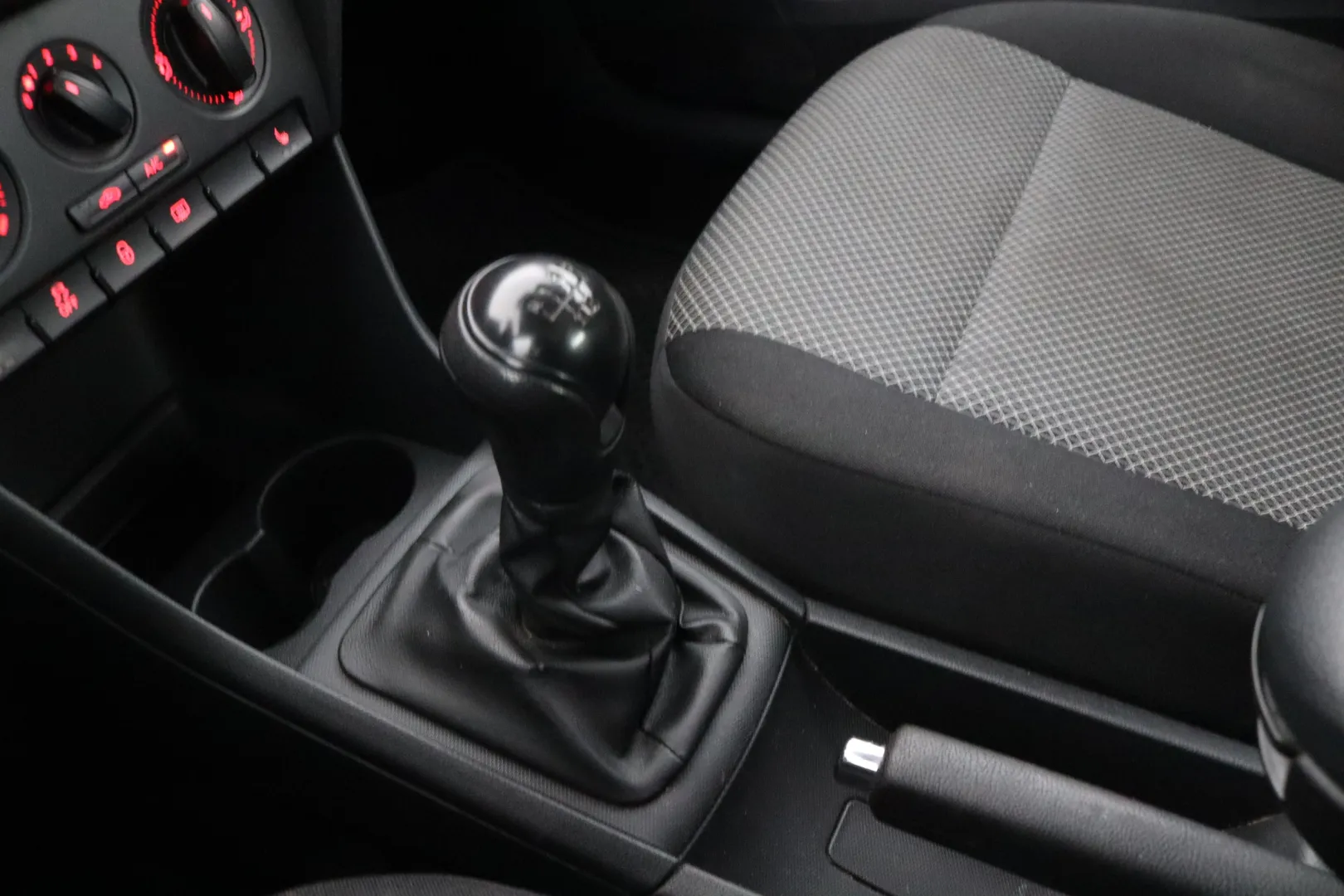 SEAT Toledo JJI-663 carousel image