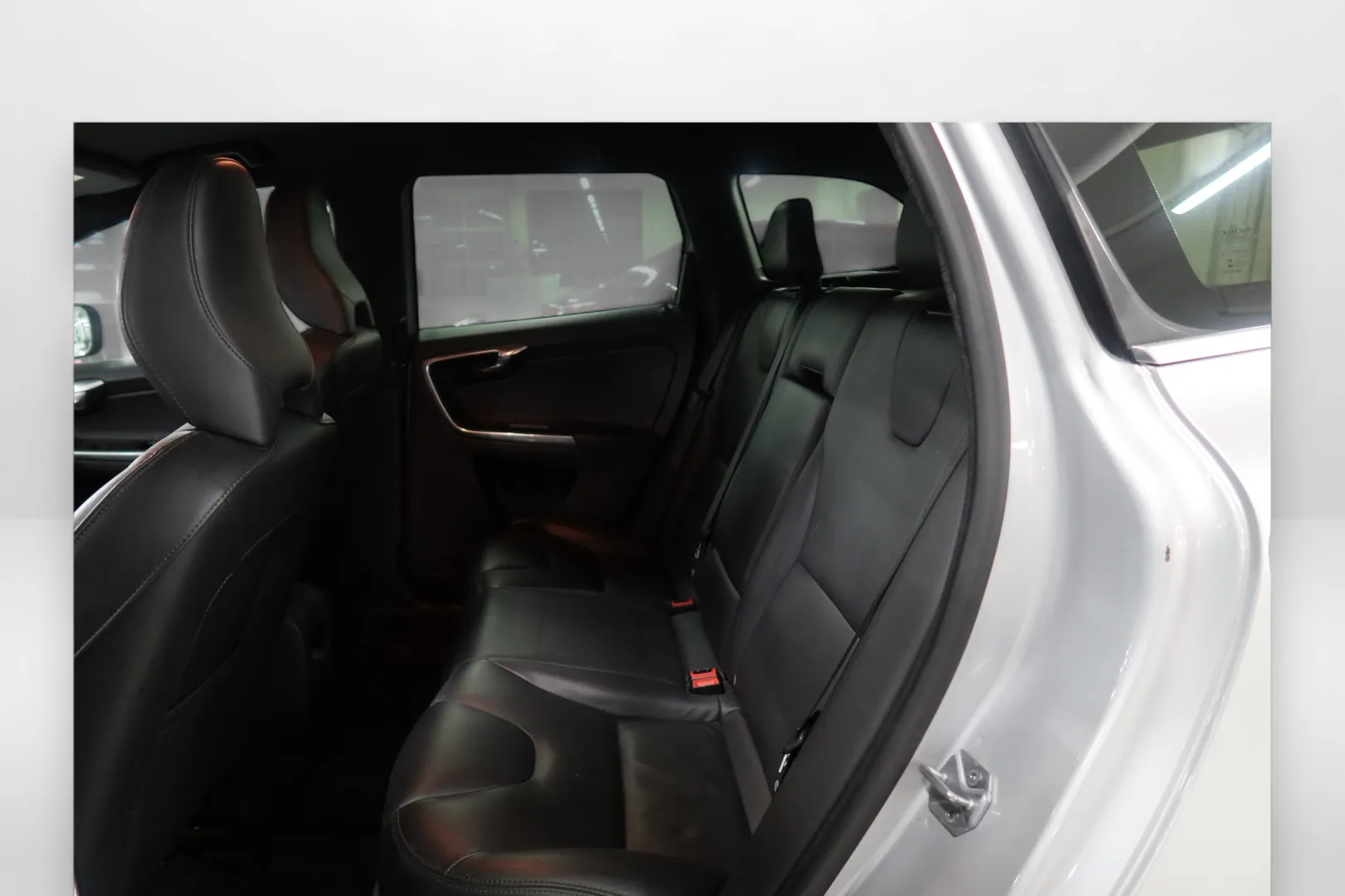 Volvo XC60 JKK-370 carousel image