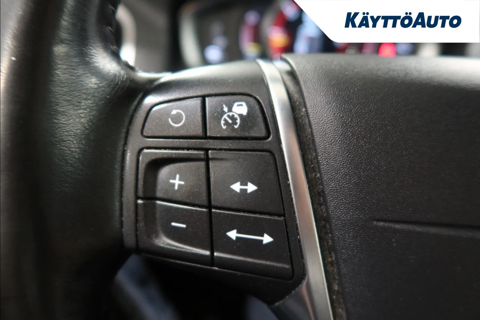 Volvo XC60 JKK-370 carousel image