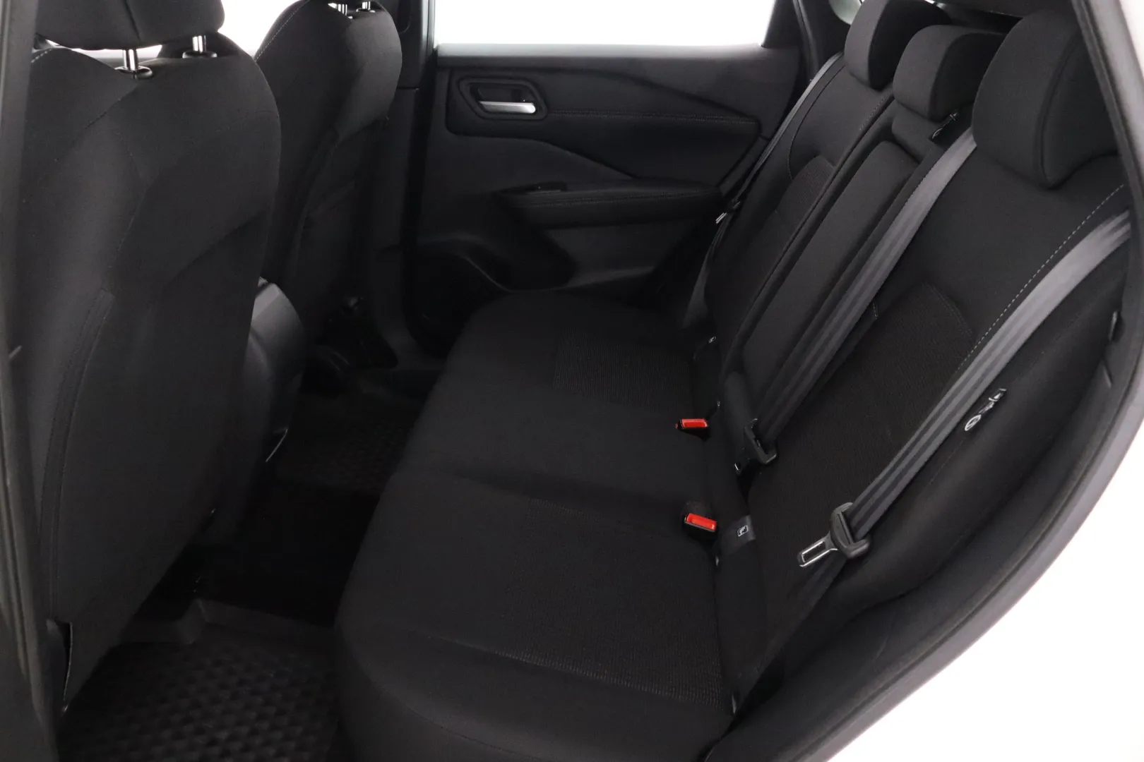 Nissan Qashqai GPV-824 carousel image