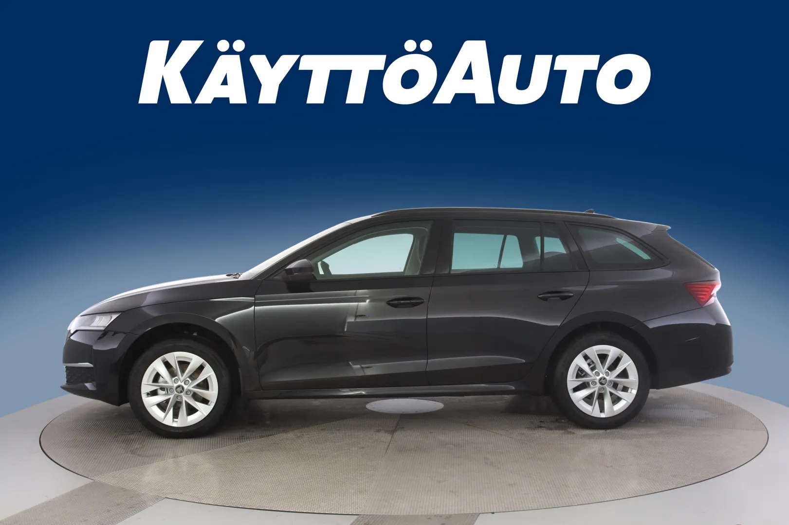 Skoda Octavia KXO-450 carousel image