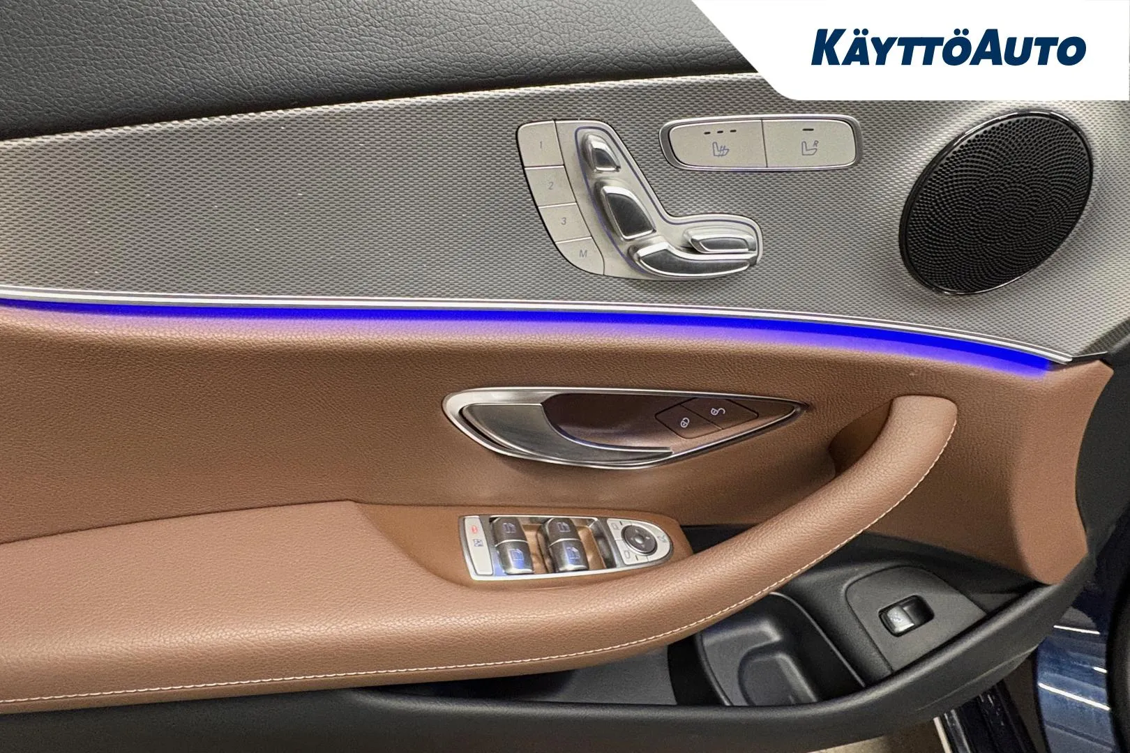 MERCEDES-BENZ E JKS-798 carousel image