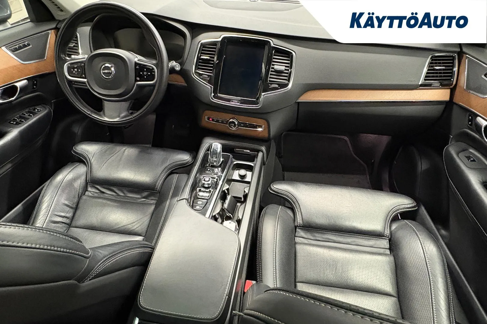 VOLVO XC90 EPH-671 carousel image