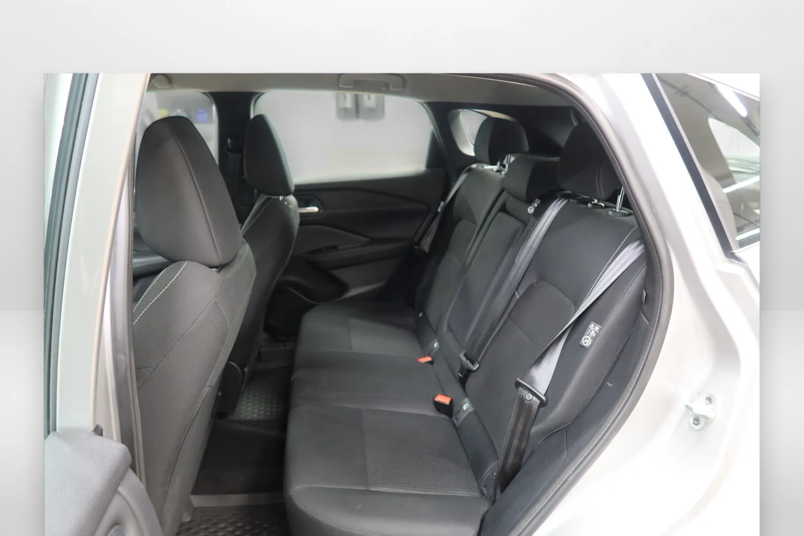 Nissan Qashqai GPV-952 carousel image