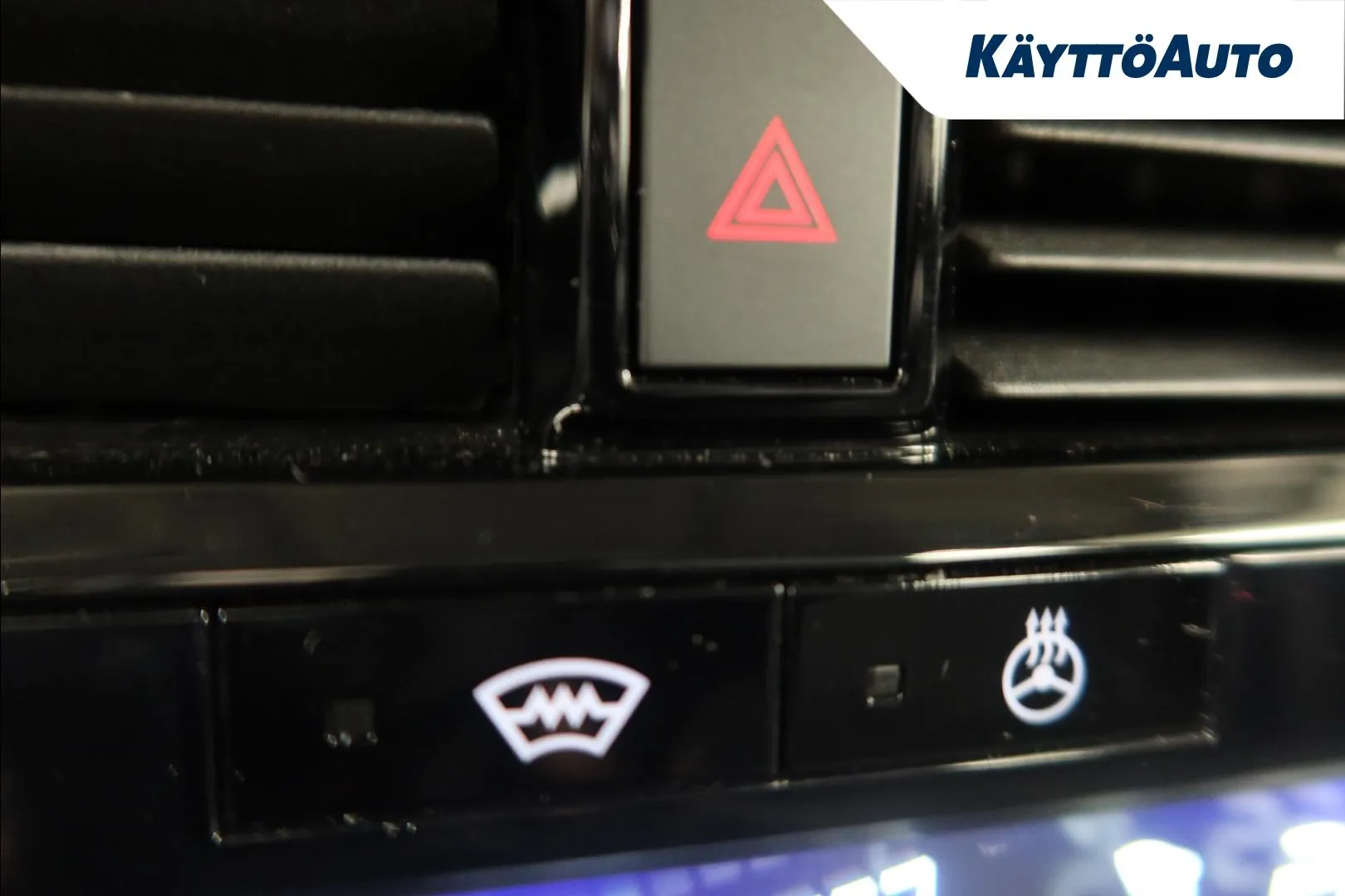 Nissan Qashqai GPV-952 carousel image